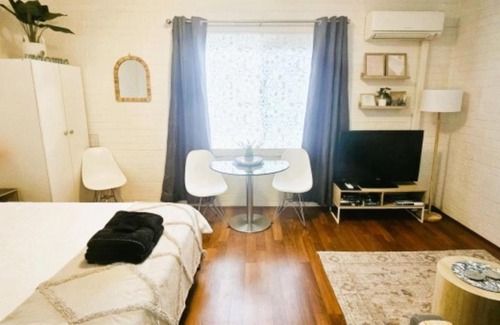 West Perth Apartment | Cozy Corner M106 Studio Apartment near Kings Park