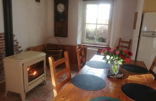 Savigne-sous-le-Lude Cottage | Cozy cottage with pool between La Fleche and Le Lude