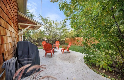 Bozeman Cottage | Cozy Cottage 1 Block to Main St