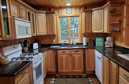 Inlet Cabin | Cozy Cottage in charming Inlet