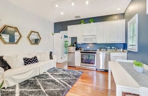 Sun Terrace Cottage | Cozy Cottage - Only 8 Minutes from The Beach in Naples!nn