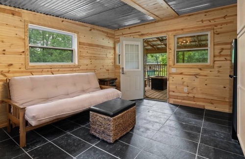 Piney Cottage | Cozy Cottage