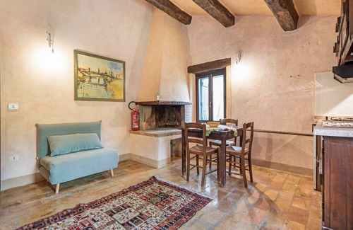 Assisi Cottage | Cozy Cottage With Pool in Assisi