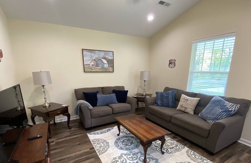 Cullman House | Cozy Country Living Just 7 Minutes to Smith Lake! Boat Friendly