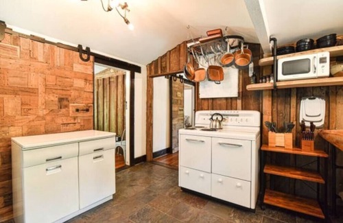 Asheville Cabin | Cozy Creekside Cabin w/sauna and hot tub!