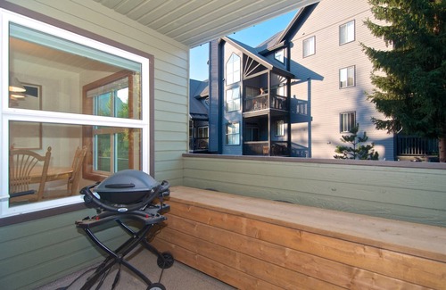 Whistler Creekside House | Cozy Creekside townhome. Walk to lifts! Fireplace, in-suite laundry, free parking. Newly renovated