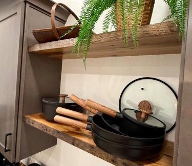 Pilot Mountain Apartment | Cozy Cure Apartment in Downtown and Historic Pilot Mountain