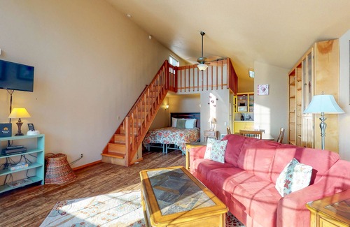 Yachats Apartment | Cozy dog-friendly condo with loft near the beach Enjoy ocean views & more