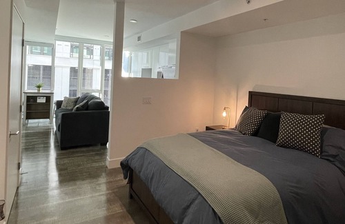 Monterey Park Apartment | Cozy Downtown Los Angeles Loft in heart of the city