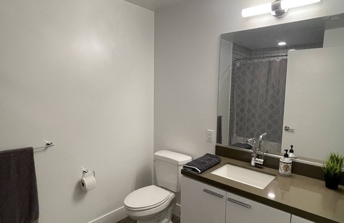 Monterey Park Apartment | Cozy Downtown Los Angeles Loft in heart of the city