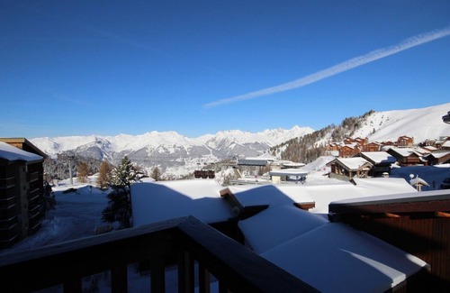Plagne Villages Apartment | Cozy duplex for 5, ski-in/ski-out and near shops