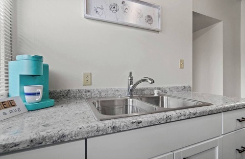 Fort Wayne Apartment | Cozy Essentials Apt in Downtown FW