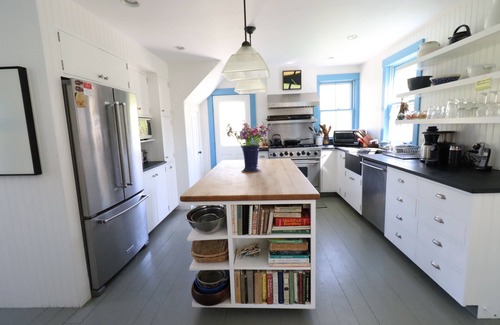West Tisbury House | Cozy Family Home Centrally Located in West Tisbury