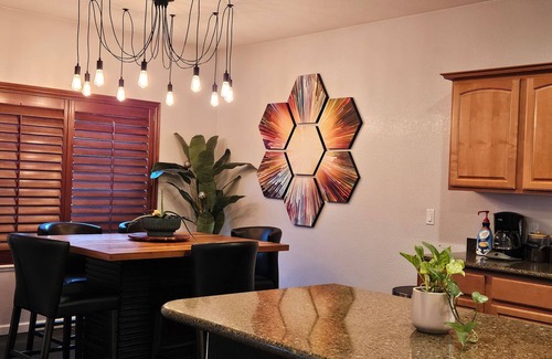 Casper House | Cozy family home in Caspers finest neighborhood