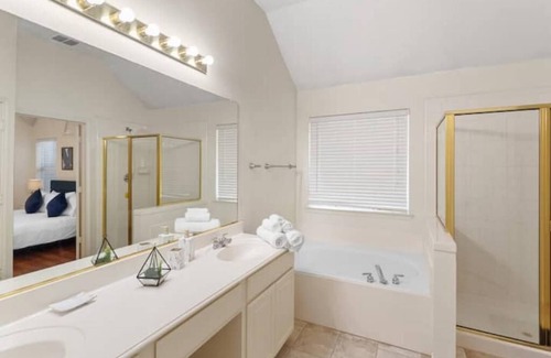Allen House | Cozy Family/Pet Friendly Executive Home in Allen