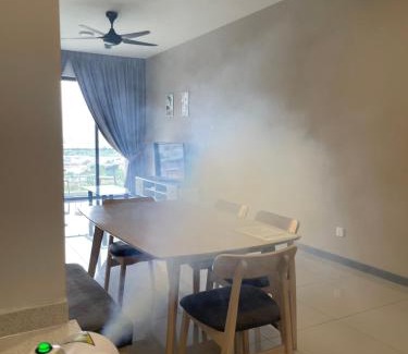 Kuala Lumpur Apartment | Cozy Family Suite Kepong DesaPark MontKiara Publika Mitec