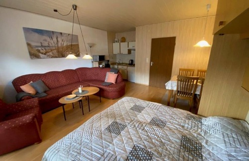 Nordseebad Burhave Apartment | Cozy feel-good oasis for a perfect time-out + pool + sauna + beach within walking distance