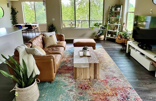 White Center House | Cozy, Firepit, Child-friendly, 11 minutes from Airport,12 minutes from downtown