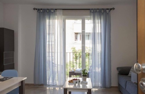Barrio del Carmen Apartment | Cozy Flat near Torres de Serrano MODALIDAD 11 NOCHES MINIMO O MAS