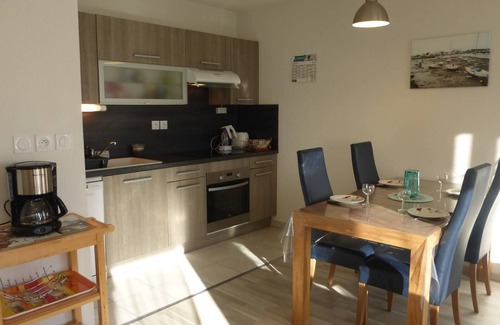 Saint-Gilles-Croix-de-Vie Apartment | Cozy 1BR Apt, Close to Beach, Balcony & Parking - Sleeps 4