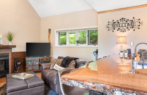 Nellysford Apartment | Cozy getaway with heated floors