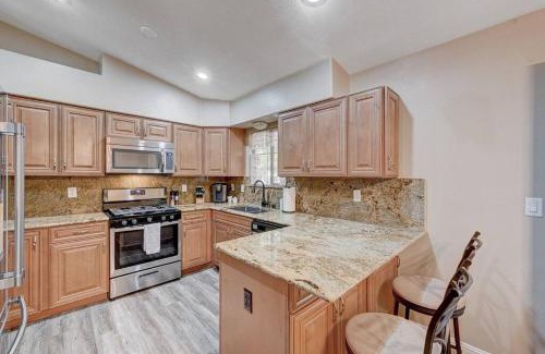 Henderson House | Cozy Getaway with King Bed, BBQ & Spacious Backyard