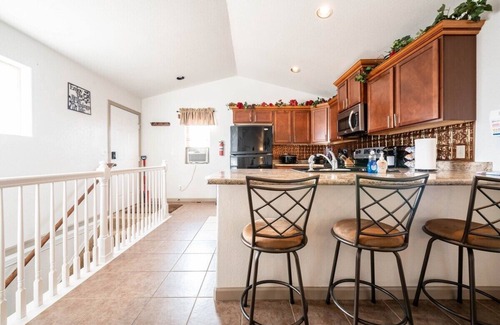Pueblo House | Cozy guest house with private entrance.