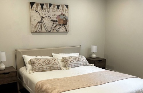 Kent Apartment | Cozy guest suite near Harrison Hot Springs