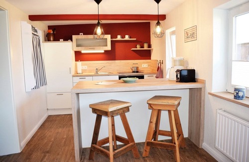 Fahretoft House | Cozy Half of a House in Dagebüll with Garden and Private Parking