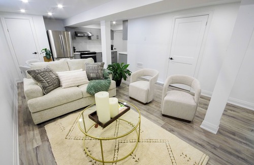 Brantford House | Cozy Hideaway - Your home away from home. Private Entry + Full Kitchen