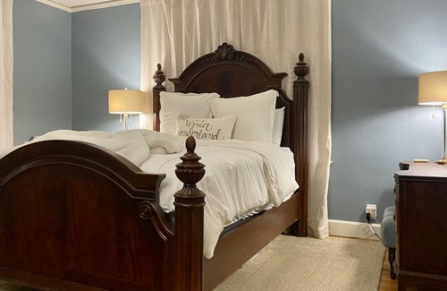 Mobile Cottage | Cozy, historic cottage in the ❤️ of historic Midtown Mobile.