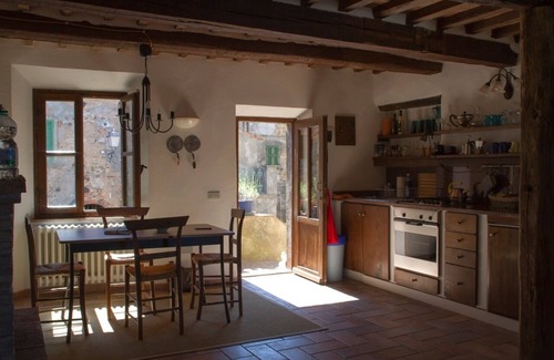 Montieri Apartment | Cozy Holiday Home up to 4 people in the heart of Maremma