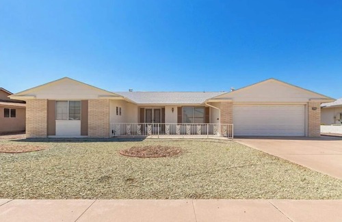 Sun City House | Cozy Home (10 minutes to STATE FARM STADIUM, 20 minutes to WM PHOENIX OPEN)