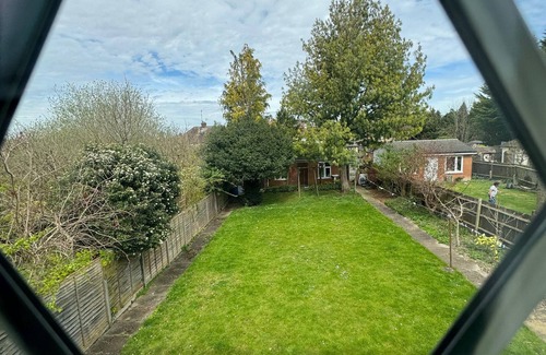 Luton House | Cozy Home - Contractor/Families/Relocation/Leisure/Business 5beds |FREE Parking
