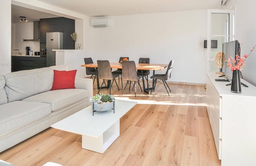 Aigues-Mortes House | Cozy home in Aigues-Mortes with WiFi