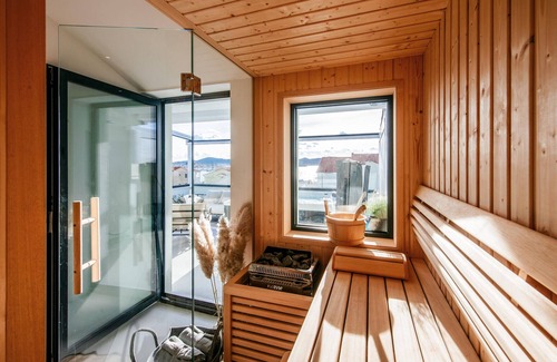 Biograd na Moru House | Cozy home in Biograd na Moru with sauna