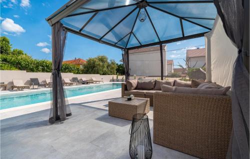 Biograd na Moru House | Cozy Home In Biograd Na Moru With Sauna