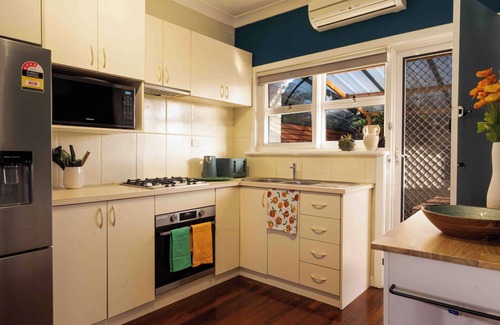 Ardross Apartment | Cozy home in cental location very close to Swan River-10 mins to Perth City