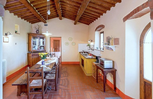 Ferretto House | Cozy home in Cortona with kitchen