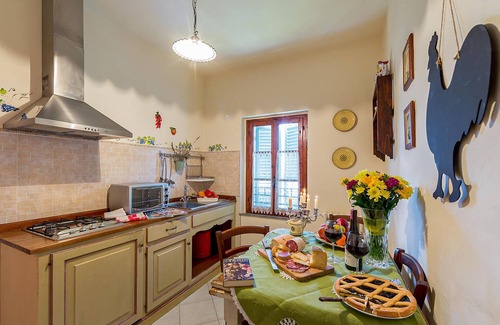 Ferretto House | Cozy home in Cortona with kitchen