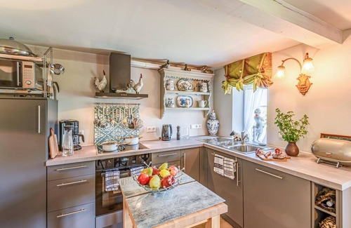 Broderswarft House | Cozy home in Dagebüll with kitchen