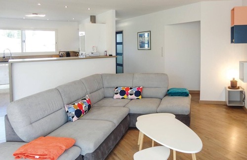 Ginestas House | Cozy home in Ginestas with WiFi