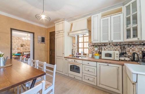 Sveti Filip i Jakov House | Cozy home in Gornje Rastane with sauna