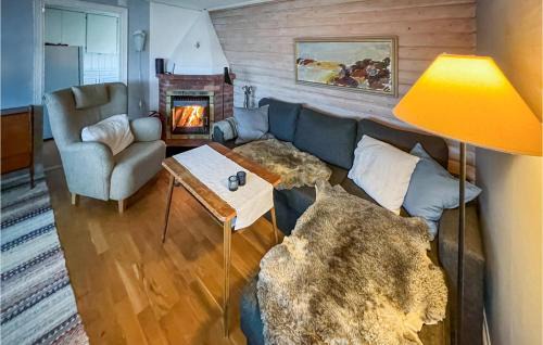 Hokerum House | Cozy Home In Hökerum With Kitchen
