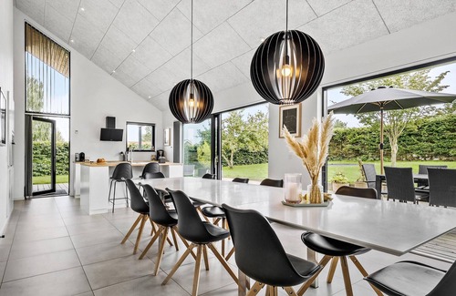 Hejlsminde Strand House | Cozy home in Hejls with sauna