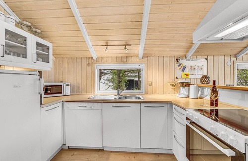 Bjerregaard House | Cozy home in Hvide Sande with sauna