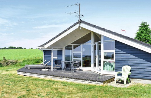 Knebel House | Cozy home in Knebel with sauna