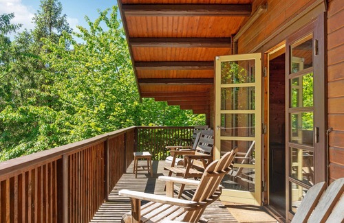Knebel House | Cozy home in Knebel with kitchen
