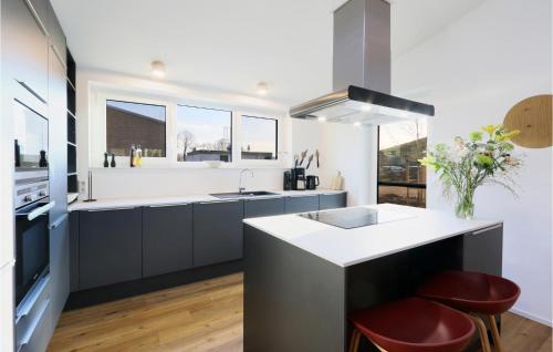 Lembruch House | Cozy Home In Lembruchdümmer See