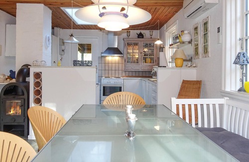Bedegaard House | Cozy home in Nexø with WiFi